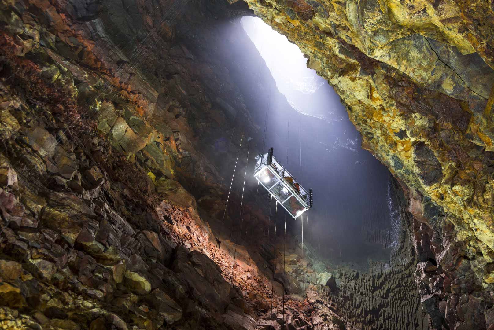 Dentro del volcán Islandia