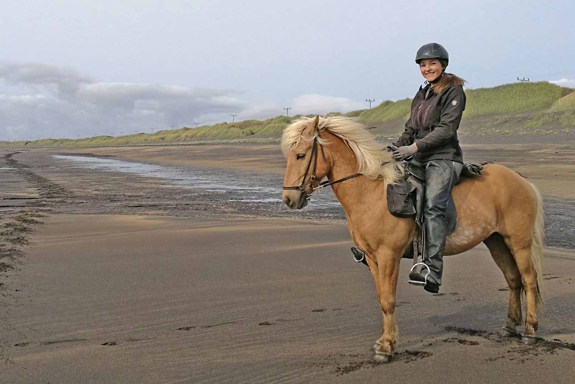 Ruta a caballo por la playa